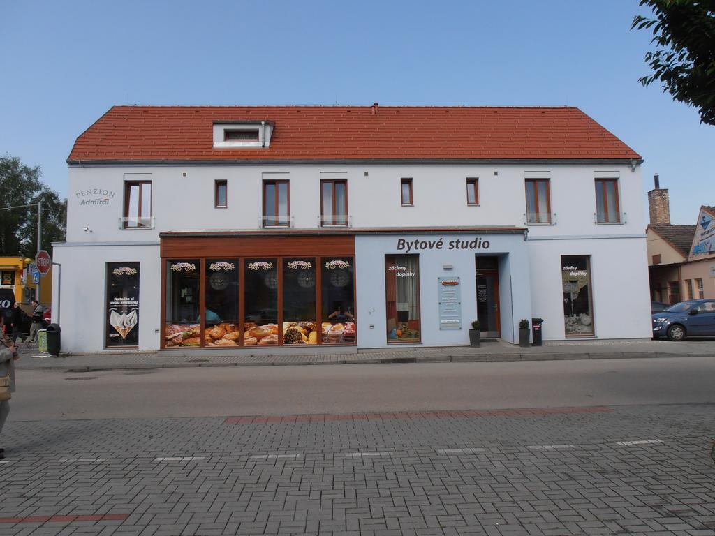 Penzion Admirál Třeboň Kültér fotó